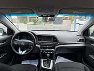 Hyundai Elantra SEL 2020 - miniatura 9