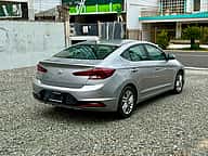 Hyundai Elantra SEL 2020 - miniatura 6
