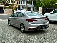 Hyundai Elantra SEL 2020 - miniatura 4