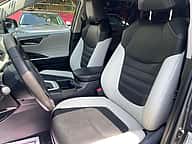 Toyota RAV4 XLE 2025 - miniatura 7
