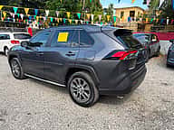 Toyota RAV4 XLE 2025 - miniatura 4