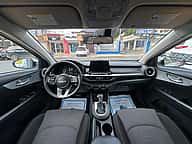 Kia Forte LXS 2023 - miniatura 8