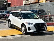Nissan Kicks SV 2022 - miniatura 3