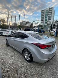 Hyundai Elantra 2015 - miniatura 2