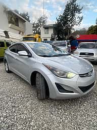 Hyundai Elantra 2015 - miniatura 3