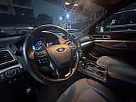 Ford Explorer XLT 2017 - miniatura 5