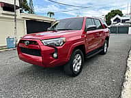 Toyota 4 Runner SR5 2014 - miniatura 1