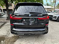 BMW X7 M50i 2020 - miniatura 4