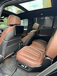 BMW X7 M50i 2020 - miniatura 9