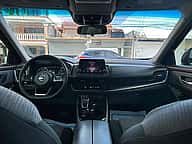 Nissan Rogue SV 2023 - miniatura 3