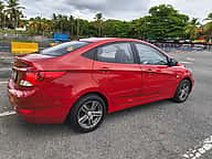 Hyundai Accent GLS 2013 - miniatura 6