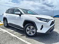 Toyota RAV4 LE 2021 - miniatura 2