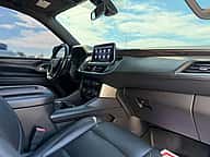 Chevrolet Suburban LT 2021 - miniatura 6