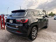 Jeep Compass Latitude 2018 - miniatura 3