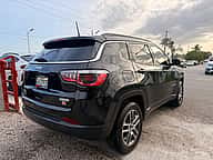 Jeep Compass Latitude 2018 - miniatura 3