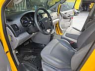 Hyundai Grand Starex Limousine 2021 - miniatura 7