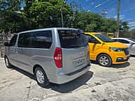 Hyundai Grand Starex Limousine 2021 - miniatura 12