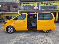 Hyundai Grand Starex Limousine 2021 - miniatura 2