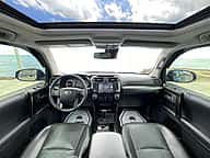 Toyota 4 Runner Limited Nightshade 2020 - miniatura 8