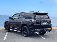Toyota 4 Runner Limited Nightshade 2020 - miniatura 4
