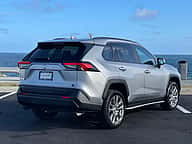Toyota RAV4 XLE 2024 - miniatura 4
