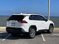 Toyota RAV4 XLE Premium 2019 - miniatura 4