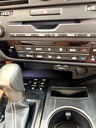 Lexus RX 350 2022 - miniatura 10