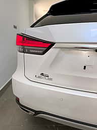 Lexus RX 350 2022 - miniatura 4