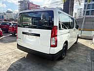Toyota Hiace 2026 - miniatura 3