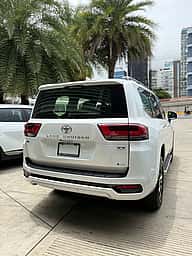 Toyota Land Cruiser 2027 - miniatura 3
