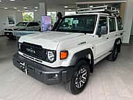 Toyota Land Cruiser LX Serie 70 2027 - miniatura 1