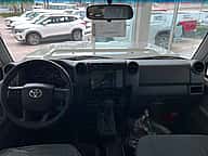 Toyota Land Cruiser LX Serie 70 2027 - miniatura 8