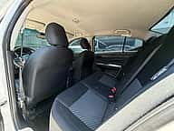 Nissan Versa SV 2020 - miniatura 4