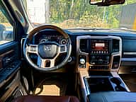 Dodge Ram Laramie Longhorn 2015 - miniatura 5