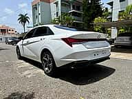 Hyundai Avante Luxury 2021 - miniatura 9