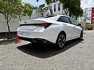 Hyundai Avante Luxury 2021 - miniatura 10