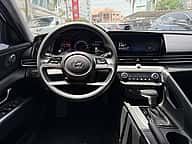 Hyundai Avante Luxury 2021 - miniatura 4