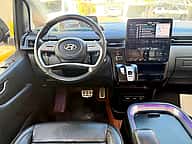 Hyundai Staria 2023 - miniatura 5