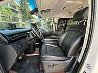Hyundai Staria 2023 - miniatura 8