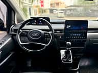 Hyundai Staria 2023 - miniatura 4