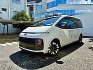 Hyundai Staria 2023 - miniatura 4