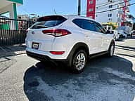 Hyundai Tucson SE 2016 - miniatura 10