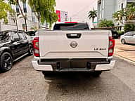 Nissan Frontier LE 2024 - miniatura 10