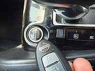 Nissan Versa SV 2021 - miniatura 8