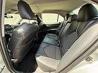 Toyota Camry SE 2021 - miniatura 5