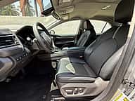Toyota Camry SE 2021 - miniatura 7