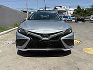 Toyota Camry SE 2021 - miniatura 3