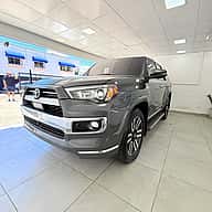 Toyota 4Runner Limited 2022 - miniatura 4