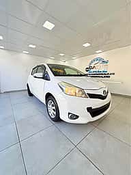 Toyota VITZ GR Sport 2012 - miniatura 2