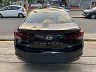 Hyundai Elantra SE 2020 - miniatura 5